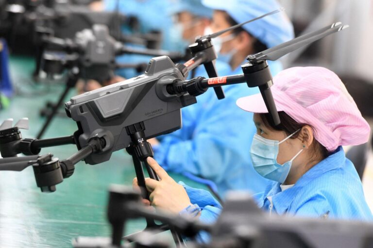 Cuộc chiến chuỗi cung ứng drone: các điểm nghẽn trong quá trình sản xuất