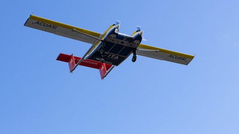 UAV tự hành hạng nặng hoàn thành chuyến bay 1.000 km vận chuyển mẫu máu y tế
